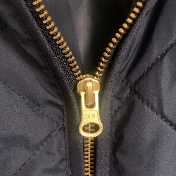 Old Navy Men's Blue Puffer Vest - Size XS - Picture 3 of 5